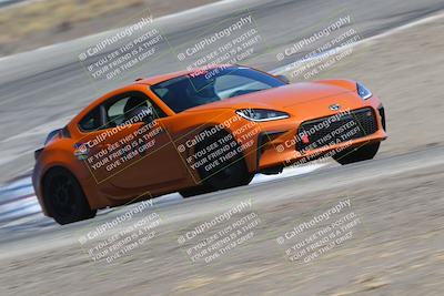 media/Sep-14-2025-Speed Ventures (Sun) [[b2951cd086]]/Orange/Session 3 (Off Ramp)/